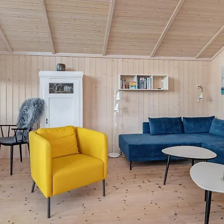 6 Person In Vaeggerlose-by Traum Bøtø By