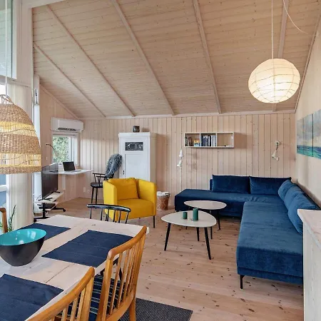 6 Person In Vaeggerlose-by Traum * Bøtø By