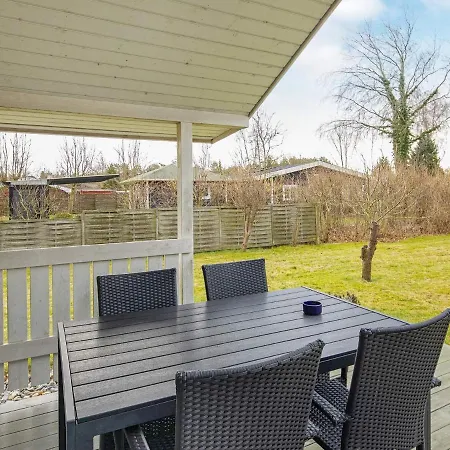 6 Person In Vaeggerlose-by Traum בית נופש